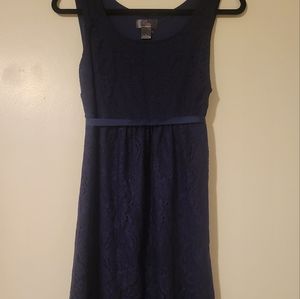 Lace maternity dress BNWOT